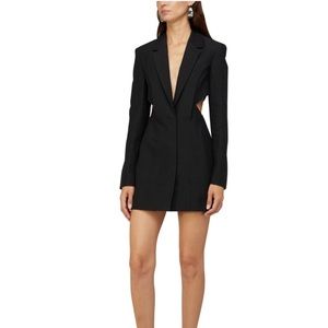 GAUGE 81
Talinn Blazer NWOT size 44